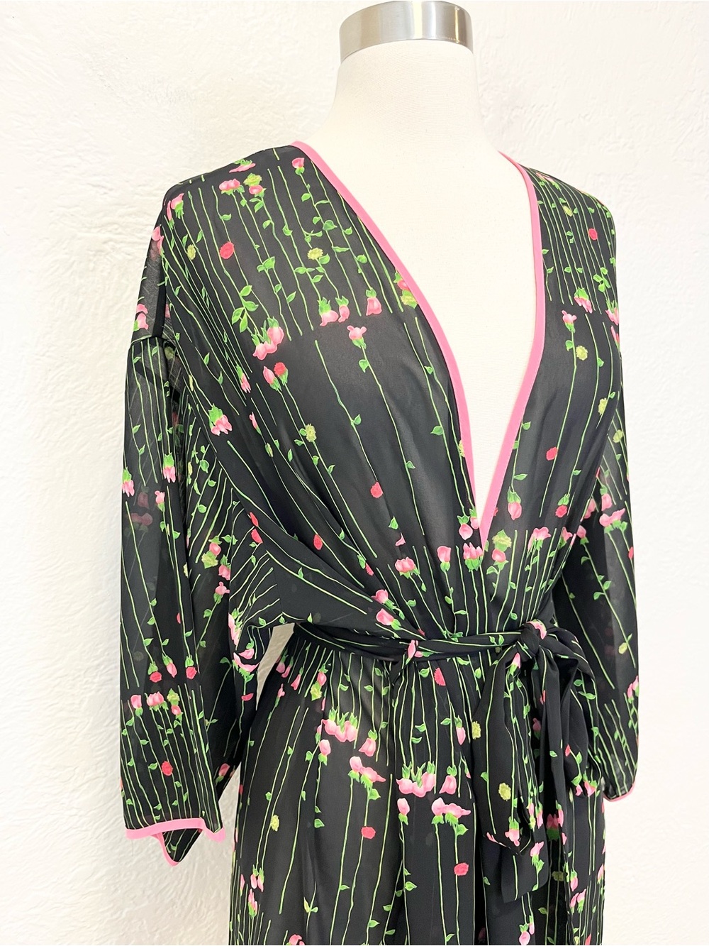 Josie Natori Robe Black Rose Floral Chiffon Kimono Large L